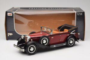 Maybach DS8 Zeppelin Червен Anson 1:18 30413 Метал — снимка 8 от 8