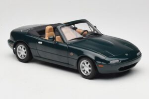 Mazda MX-5 NA Emerald Green Gate 1:18 01017 Метал — снимка 6 от 8