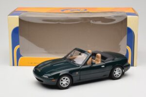Mazda MX-5 NA Emerald Green Gate 1:18 01017 Метал — снимка 8 от 8