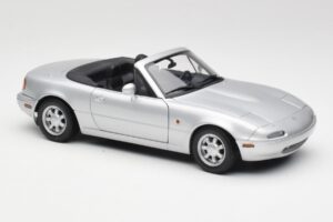 Mazda MX-5 Miata NA Highlight Сребрист Gate 1:18 1015 Метал — снимка 6 от 8