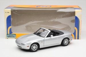 Mazda MX-5 Miata NA Highlight Сребрист Gate 1:18 1015 Метал — снимка 8 от 8