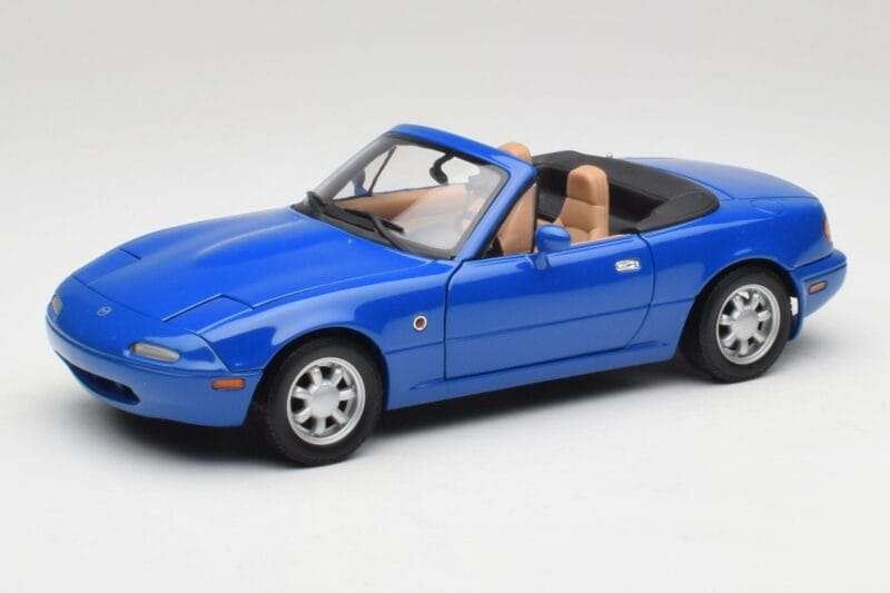 Mazda MX-5 NA Twilight Син Mica Gate 1:18 1013 Метал
