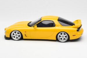 Mazda RX-7 FD Type R Bathurst R Жълт Otto 1:18 OT397 Смола — снимка 3 от 6