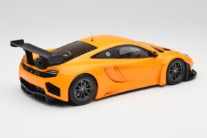 McLaren 12C GT3 Papaya Оранжев Minichamps 1:18 151121391 Метал — снимка 2 от 6