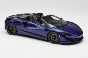 McLaren Artura Spider Лилав GT Spirit 1:18 GT515 Смола — снимка 4 от 6