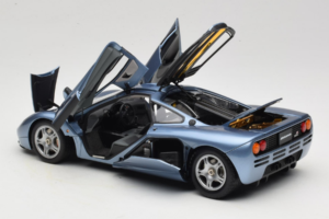 McLaren F1 Син LCD 1:18 LCD18014-BU Метал — снимка 5 от 8