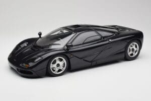 McLaren F1 Blue Metallic Minichamps 1:12 530133130 Метал