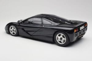 McLaren F1 Blue Metallic Minichamps 1:12 530133130 Метал — снимка 7 от 8