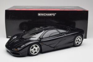 McLaren F1 Blue Metallic Minichamps 1:12 530133130 Метал — снимка 8 от 8