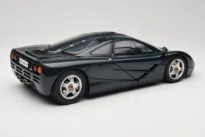 McLaren F1 Dark Green Metallic Minichamps 1:12 530133127 Метал — снимка 3 от 9