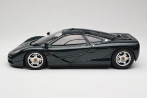 McLaren F1 Dark Green Metallic Minichamps 1:12 530133127 Метал — снимка 5 от 9