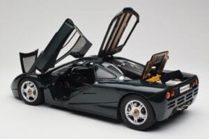 McLaren F1 Dark Green Metallic Minichamps 1:12 530133127 Метал — снимка 6 от 9