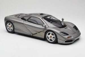 McLaren F1 Dark Silver Minichamps 1:12 530133124 Метал — снимка 6 от 8