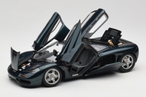 McLaren F1 Зелен LCD 1:18 LCD18014-GR Метал — снимка 2 от 8