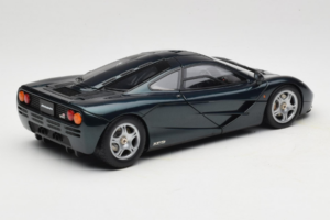 McLaren F1 Зелен LCD 1:18 LCD18014-GR Метал — снимка 3 от 8