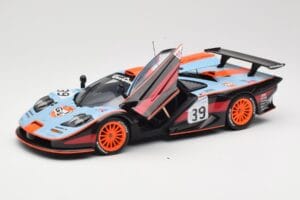 McLaren F1 GTR #39 Gulf R. Bellm / A. Gilbert / M. Sekiya 24 Hours of Le Mans 1997 UT Models 1:18 39725 Метал — снимка 2 от 8
