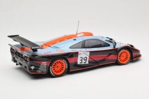 McLaren F1 GTR #39 Gulf R. Bellm / A. Gilbert / M. Sekiya 24 Hours of Le Mans 1997 UT Models 1:18 39725 Метал — снимка 3 от 8