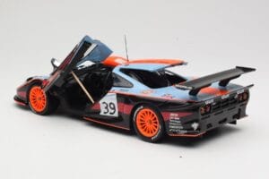 McLaren F1 GTR #39 Gulf R. Bellm / A. Gilbert / M. Sekiya 24 Hours of Le Mans 1997 UT Models 1:18 39725 Метал — снимка 5 от 8