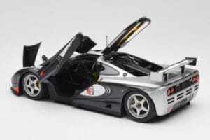 McLaren F1 GTR Adrenaline Program Minichamps 1:18 530133512 Метал — снимка 5 от 8