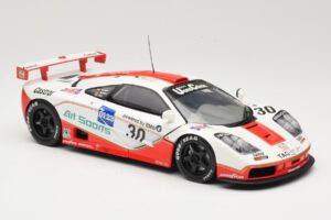 McLaren F1 GTR GT1 #30 West Competition J. Nielsen 1996 UT Models 1:18 39624 Метал — снимка 6 от 8