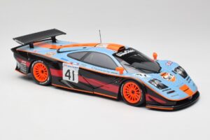 McLaren F1 GTR Gulf #41 P. Gounon / S. Oloffson 24 Hours of Le Mans 1997 Minichamps 1:18 530133741 Метал — снимка 6 от 8