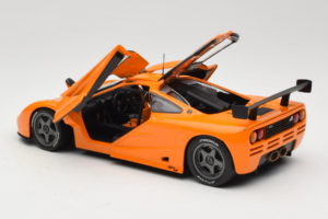 McLaren F1 Le Mans Orange UT Models 1:18 530151890 Метал — снимка 5 от 8