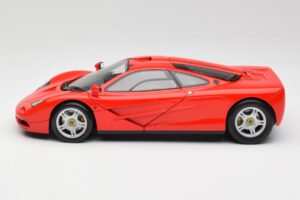 McLaren F1 Magma Червен Minichamps 1:18 530133422 Метал — снимка 4 от 8