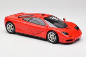 McLaren F1 Magma Червен Minichamps 1:18 530133422 Метал — снимка 6 от 8