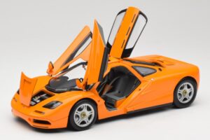 McLaren F1 Оранжев Minichamps 1:18 530133421 Метал — снимка 2 от 8