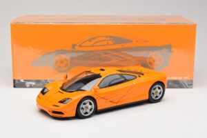 McLaren F1 Оранжев Minichamps 1:18 530133421 Метал — снимка 8 от 8