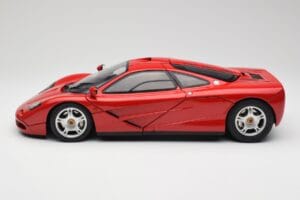 McLaren F1 Червен Minichamps 1:12 530133125 Метал — снимка 5 от 9