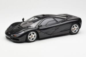 McLaren F1 Road Car Черен AUTOart 1:18 76002 Метал