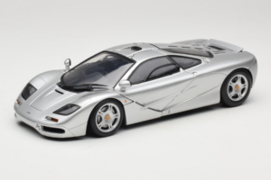 McLaren F1 Сребрист UT Models 1:18 530133180-R1 Метал