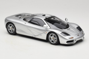 McLaren F1 Сребрист LCD 1:18 LCD18014-SI Метал — снимка 6 от 8