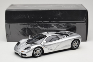McLaren F1 Сребрист LCD 1:18 LCD18014-SI Метал — снимка 8 от 8