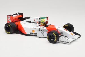 McLaren MP4/8 Ford #8 A. Senna Winner European GP Donington 1993 Minichamps 1:18 540931848 Метал — снимка 4 от 6