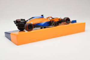 McLaren MCL35M Mercedes #3 D. Ricciardo McLaren F1 Team Bahrain Grand Prix 2021 Minichamps 1:18 533211803 Смола — снимка 3 от 7