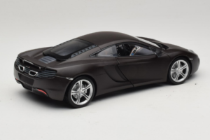 McLaren MP4-12C Matt Black Minichamps 1:18 110133021 Метал — снимка 3 от 8