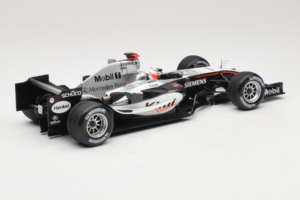 McLaren MP4-20 Mercedes #9 K. Raikkonen F1 2005 Minichamps 1:18 B66962337 Метал — снимка 2 от 6