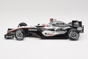 McLaren MP4-20 Mercedes #9 K. Raikkonen F1 2005 Minichamps 1:18 B66962337 Метал — снимка 3 от 6