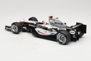 McLaren MP4-20 Mercedes #9 K. Raikkonen F1 2005 Minichamps 1:18 B66962337 Метал — снимка 5 от 6