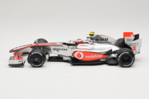 McLaren MP4-24 Mercedes #2 H. Kovalainen F1 2009 Dealer Edition Minichamps 1:18 B66960041 Метал — снимка 3 от 7