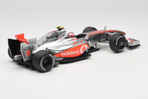 McLaren MP4-24 Mercedes #2 H. Kovalainen F1 2009 Minichamps 1:18 503091802 Метал — снимка 2 от 7