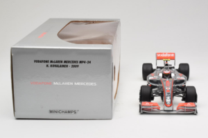 McLaren MP4-24 Mercedes #2 H. Kovalainen F1 2009 Minichamps 1:18 503091802 Метал — снимка 6 от 7
