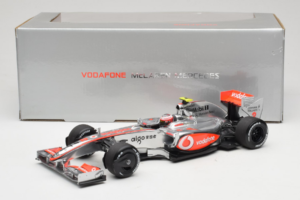 McLaren MP4-24 Mercedes #2 H. Kovalainen F1 2009 Minichamps 1:18 503091802 Метал — снимка 7 от 7