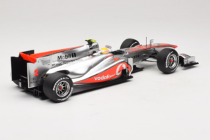 McLaren MP4-25 Mercedes #2 L. Hamilton Vodafone McLaren F1 2010 Minichamps 1:18 530101802 Метал — снимка 2 от 7