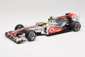 McLaren MP4-25 Mercedes #2 L. Hamilton Vodafone McLaren F1 2010 Minichamps 1:18 530101802 Метал