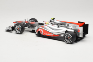 McLaren MP4-25 Mercedes #2 L. Hamilton Vodafone McLaren F1 2010 Minichamps 1:18 530101802 Метал — снимка 5 от 7