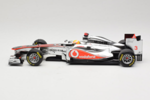 McLaren MP4-26 Mercedes #3 L. Hamilton Vodafone McLaren F1 2011 Minichamps 1:18 530111803 Метал — снимка 3 от 7