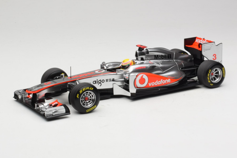 McLaren MP4-26 Mercedes #3 L. Hamilton Vodafone McLaren F1 2011 Minichamps 1:18 530111803 Метал